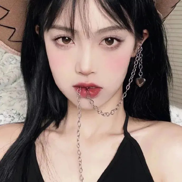 妓女。演员。皮条客